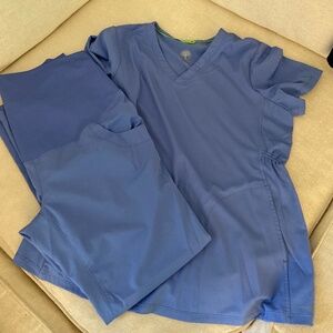 Women’s small HH Works maternity scrubs